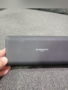 GIVENCHY AUTHENTIC EYEGLASSES SUNGLASSES BLACK HARD CASE CLAMSHELL ONLY